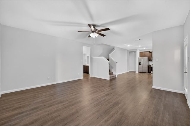 3920 Oak Creek Circle, Denison, TX 75020
