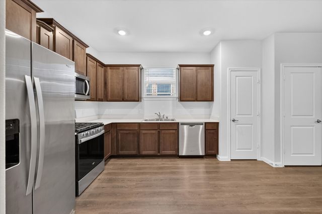 3920 Oak Creek Circle, Denison, TX 75020