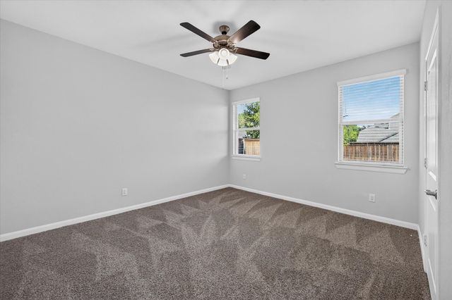 3920 Oak Creek Circle, Denison, TX 75020