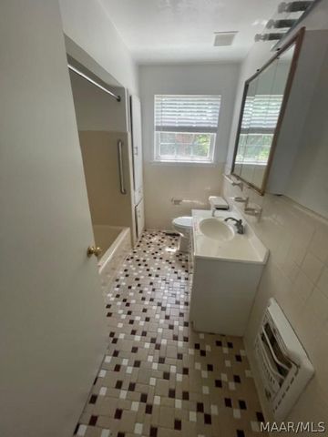 101 Pinehurst Street, Tallassee, AL 36078