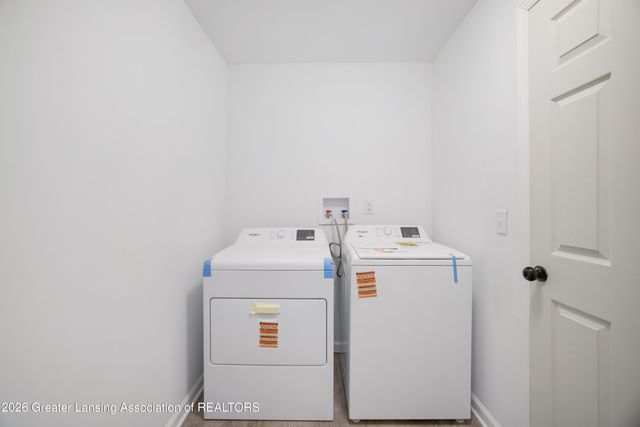2506 W Washtenaw Street, Lansing, MI 48917