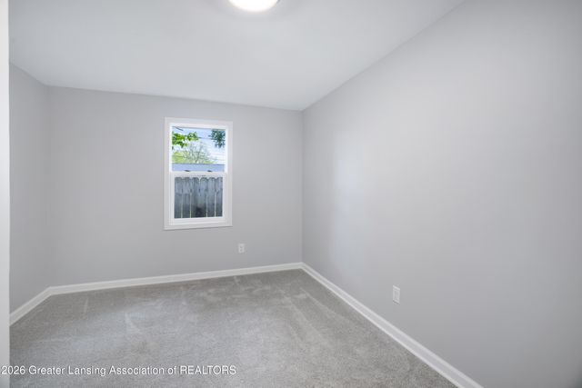 2506 W Washtenaw Street, Lansing, MI 48917