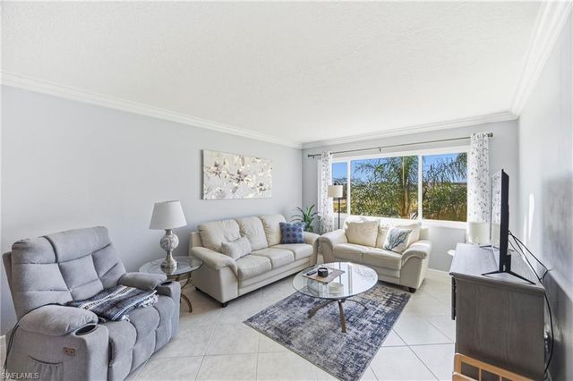 1010 Manatee RD B304, Naples, FL 34114