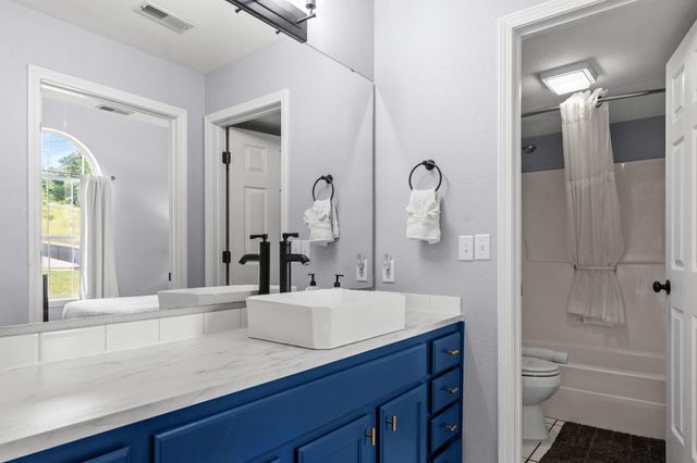 490 Abby Lane 8, Branson, MO 65616