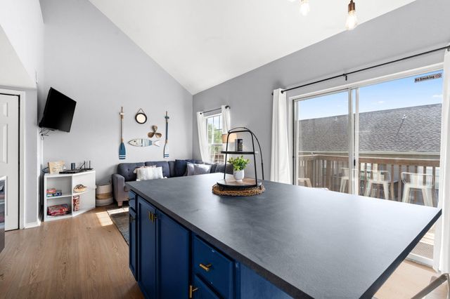 490 Abby Lane 8, Branson, MO 65616