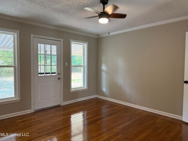 8699 Chesterfield Drive, Southaven, MS 38671