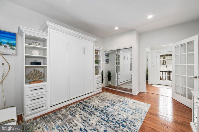 5 SHINGLE OAK DR, Voorhees, NJ 08043