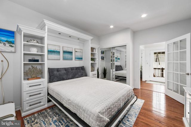 5 SHINGLE OAK DR, Voorhees, NJ 08043