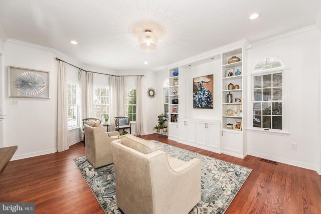 5 SHINGLE OAK DR, Voorhees, NJ 08043