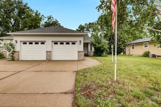 727 30th Avenue N, Saint Cloud, MN 56303