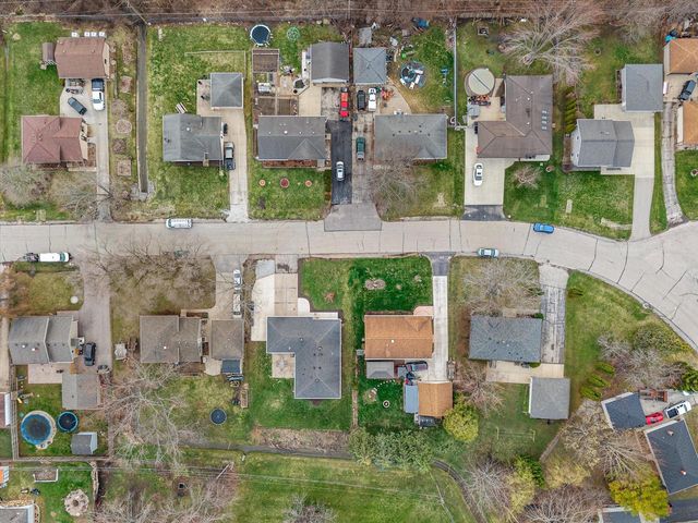 3525 Indian TRAIL, Racine, WI 53402