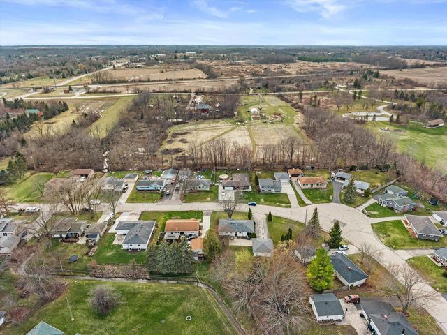 3525 Indian TRAIL, Racine, WI 53402