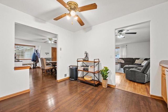 3525 Indian TRAIL, Racine, WI 53402