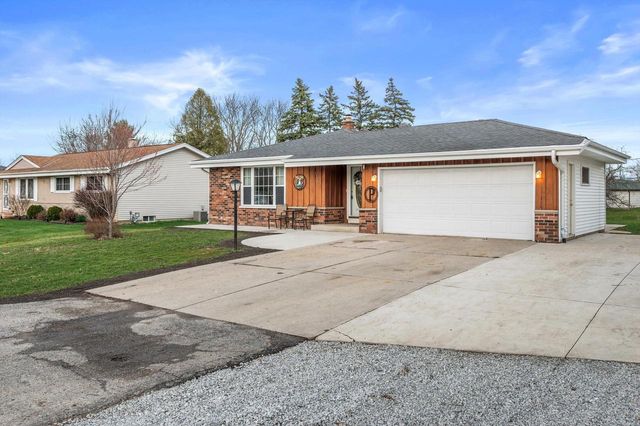 3525 Indian TRAIL, Racine, WI 53402