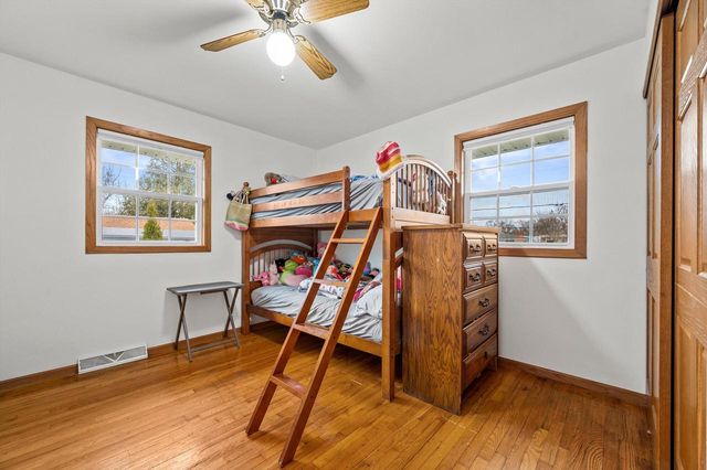 3525 Indian TRAIL, Racine, WI 53402