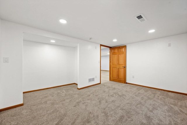 3525 Indian TRAIL, Racine, WI 53402