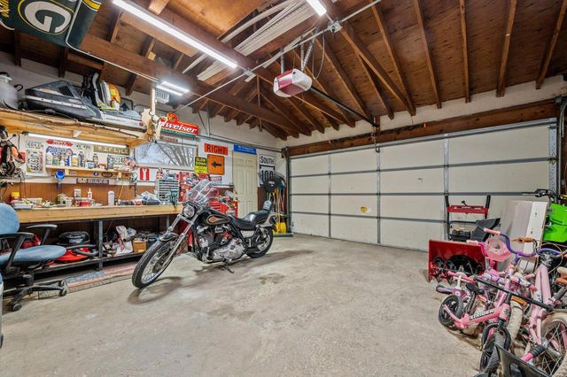 3525 Indian TRAIL, Racine, WI 53402