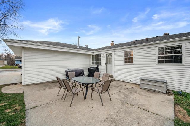 3525 Indian TRAIL, Racine, WI 53402