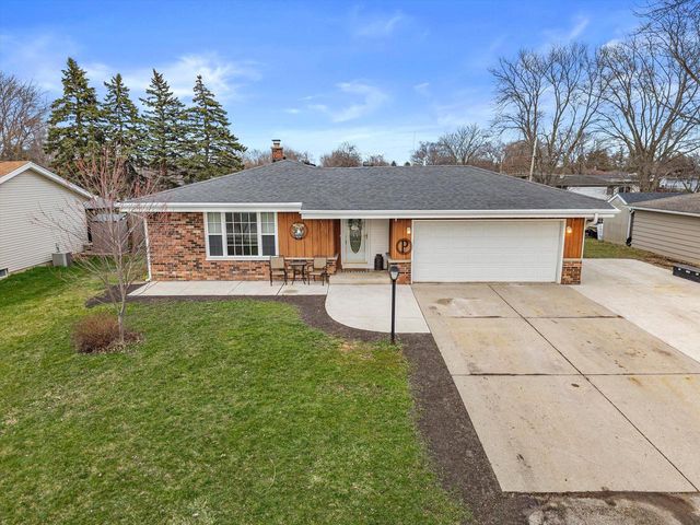 3525 Indian TRAIL, Racine, WI 53402
