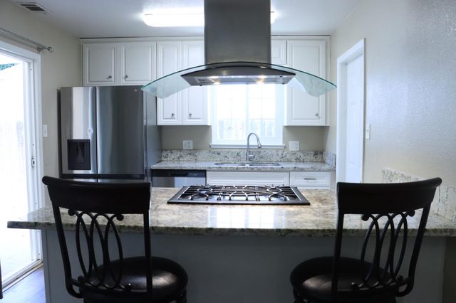 1820 Celeste Dr, Modesto, CA 95355