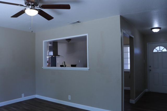 1820 Celeste Dr, Modesto, CA 95355