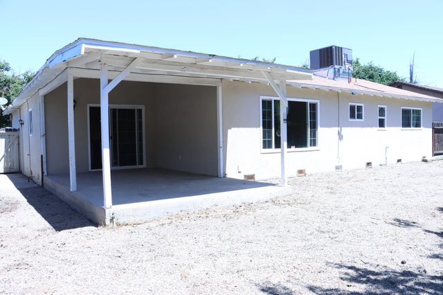 1820 Celeste Dr, Modesto, CA 95355