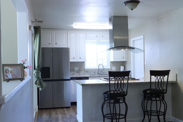 1820 Celeste Dr, Modesto, CA 95355