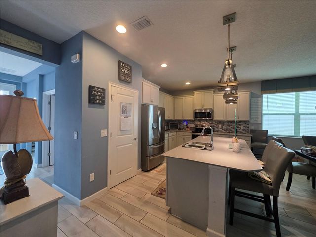 958 COMPASS LANDING DRIVE, Orange City, FL 32763