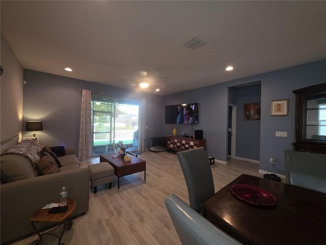 958 COMPASS LANDING DRIVE, Orange City, FL 32763