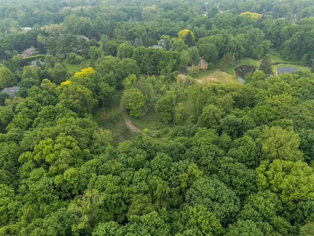 36300 Howard Road, Farmington, MI 48331