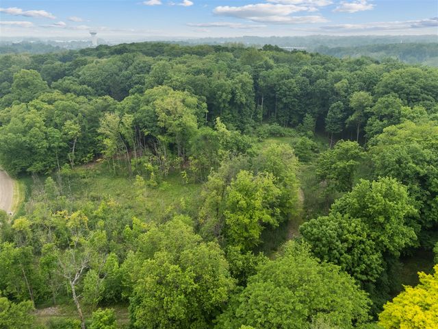 36300 Howard Road, Farmington, MI 48331