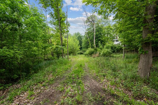 36300 Howard Road, Farmington, MI 48331