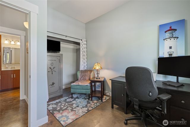 4937 Thompson Lane SE, Olympia, WA 98513