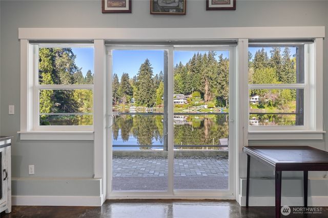 4937 Thompson Lane SE, Olympia, WA 98513