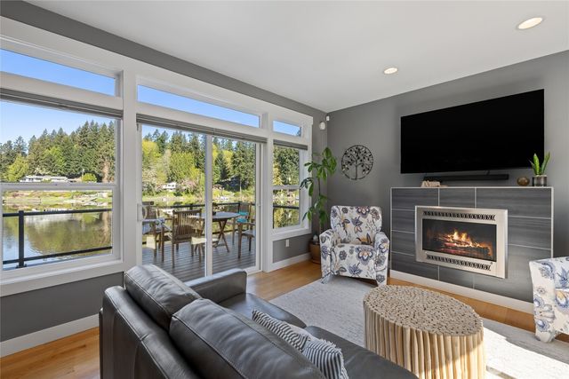 4937 Thompson Lane SE, Olympia, WA 98513