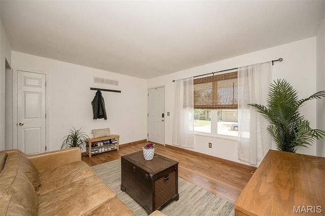 741 Tree Top Ridge Drive, Valley Park, MO 63088