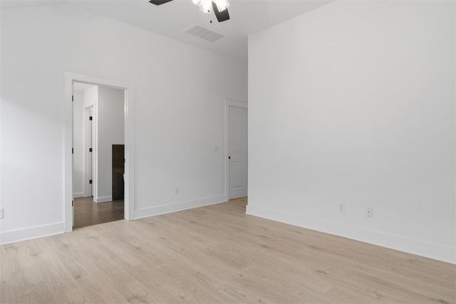 13317 SW 8th Street, Yukon, OK 73099