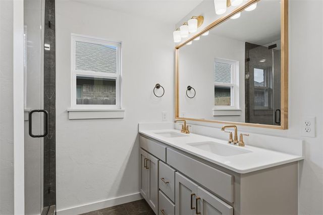 13317 SW 8th Street, Yukon, OK 73099