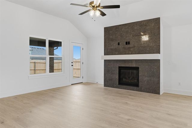 13317 SW 8th Street, Yukon, OK 73099