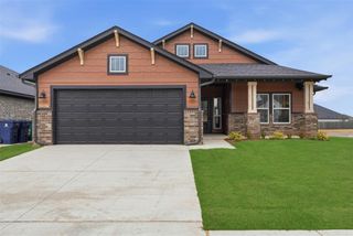 13317 SW 8th Street, Yukon, OK 73099