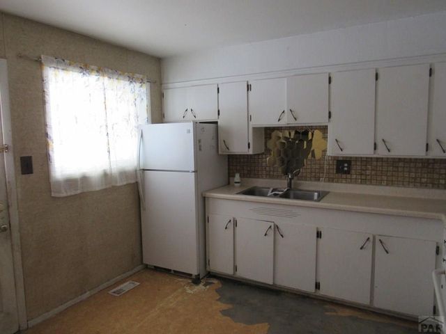 1731 Jerry Murphy Rd, Pueblo, CO 81001
