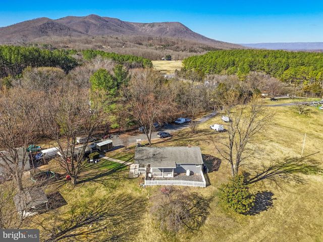 110 BUCKS MILL RD, Strasburg, VA 22657