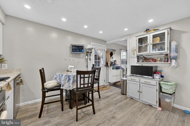 110 BUCKS MILL RD, Strasburg, VA 22657