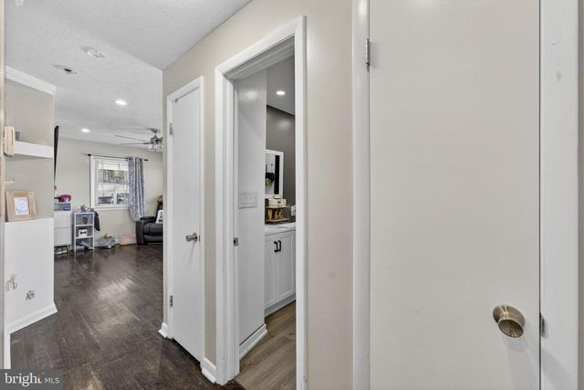 110 BUCKS MILL RD, Strasburg, VA 22657