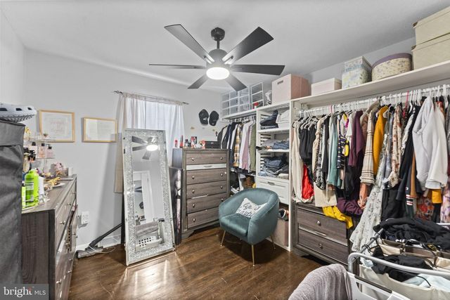 110 BUCKS MILL RD, Strasburg, VA 22657