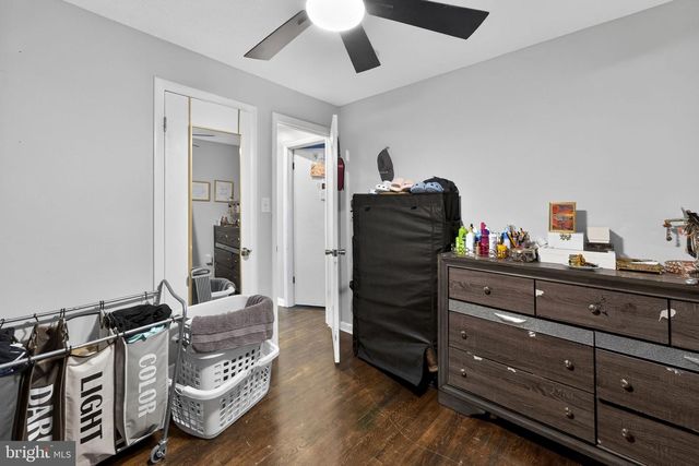 110 BUCKS MILL RD, Strasburg, VA 22657