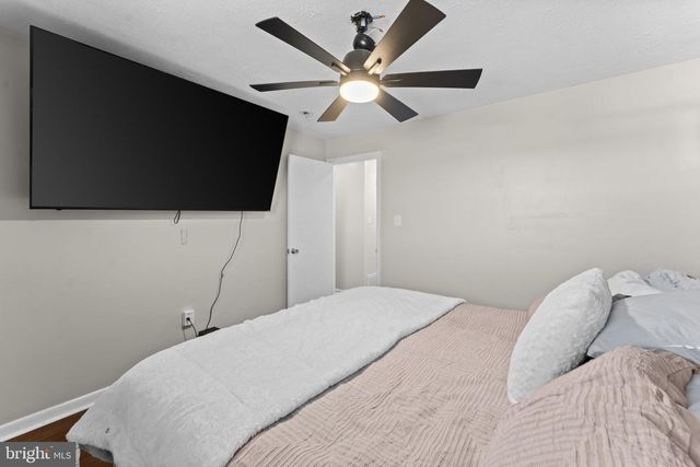 110 BUCKS MILL RD, Strasburg, VA 22657