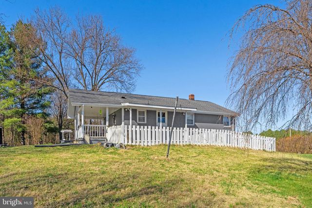 110 BUCKS MILL RD, Strasburg, VA 22657