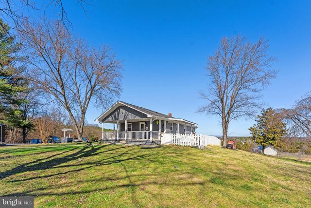 110 BUCKS MILL RD, Strasburg, VA 22657