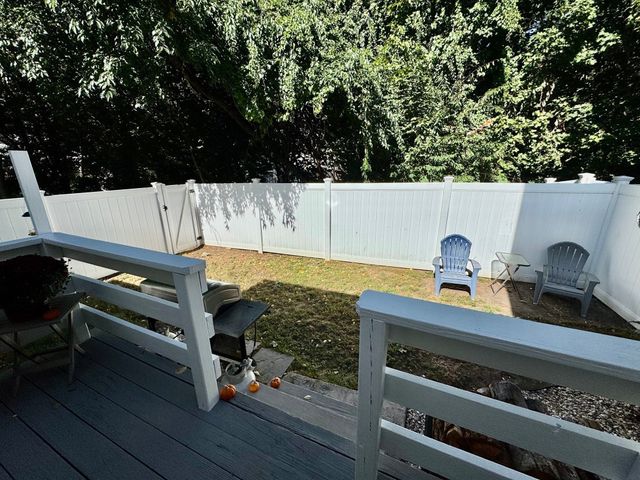 213 Lake Street 62, Weymouth, MA 02189